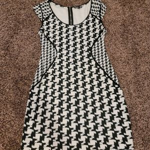 Express Houndstooth Bodycon dress